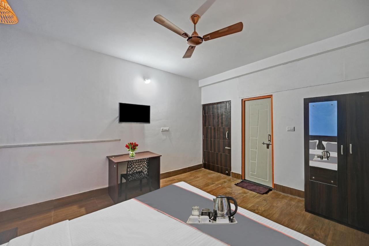 Hotel Capital O Madison Blue 3*