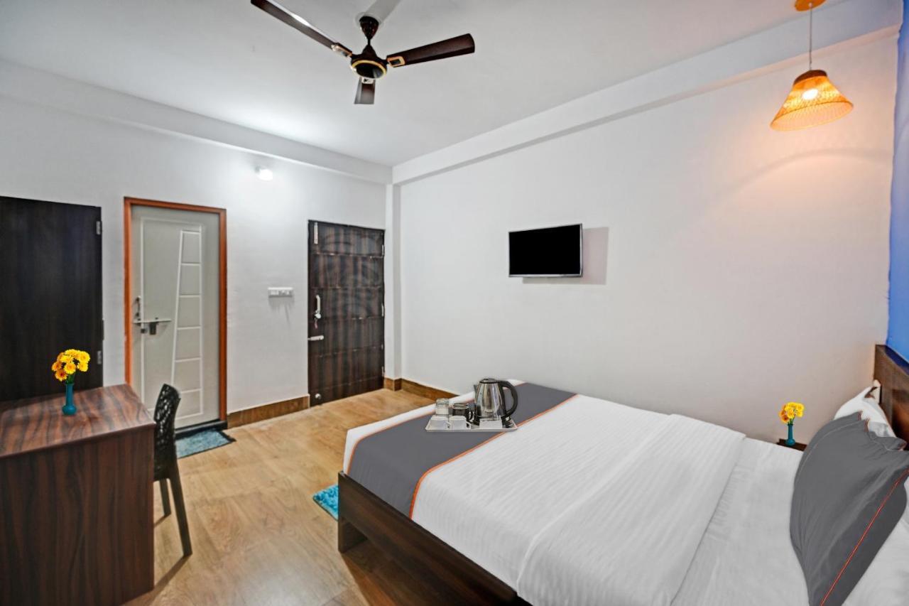 Hotel Capital O Madison Blue
