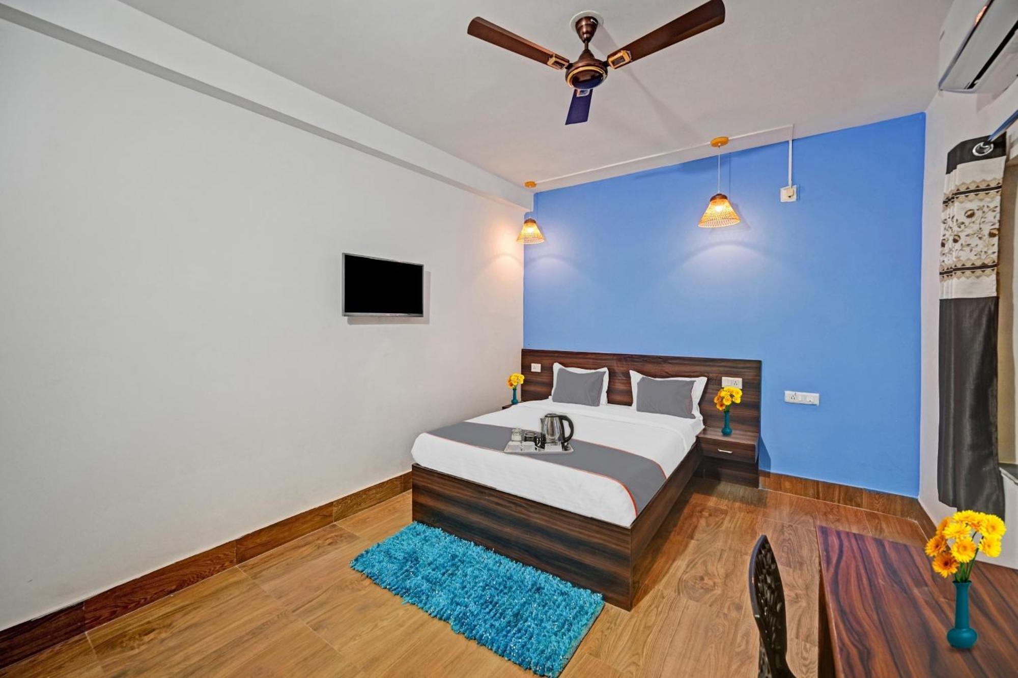 Hotel Capital O Madison Blue 3*